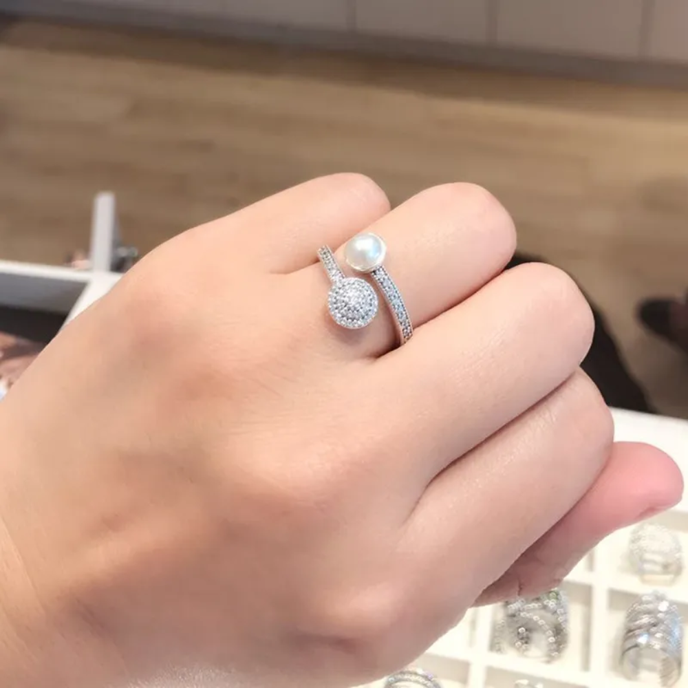 Pearl Glow Ring
