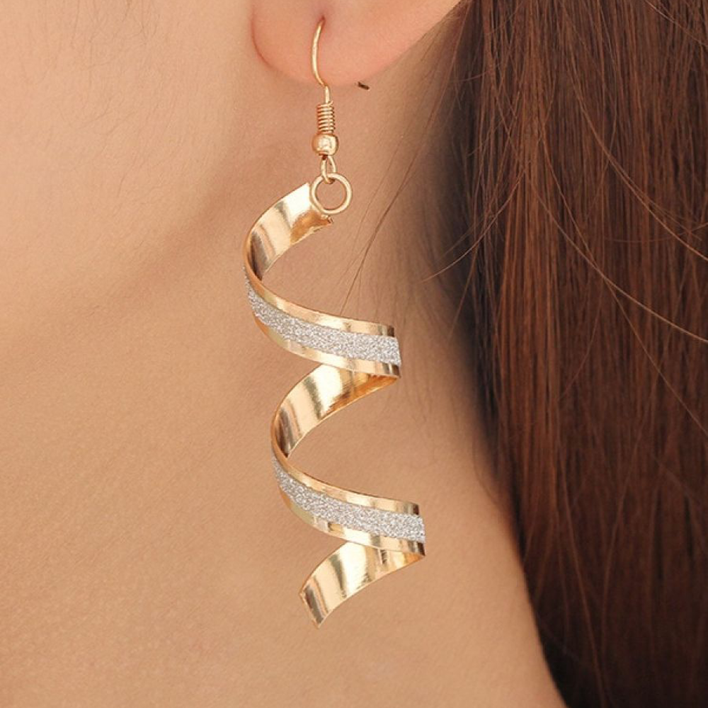 Elegant Curve Earrings